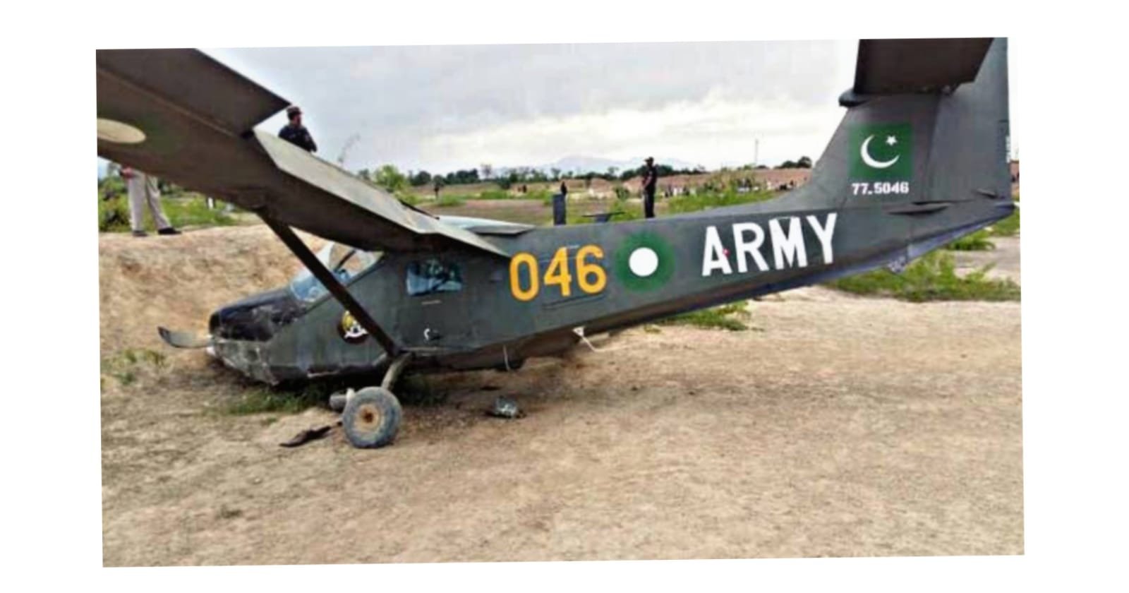 पाकिस्तानी सेना के दो मेजर समेत 6 सैनिकों की मौत