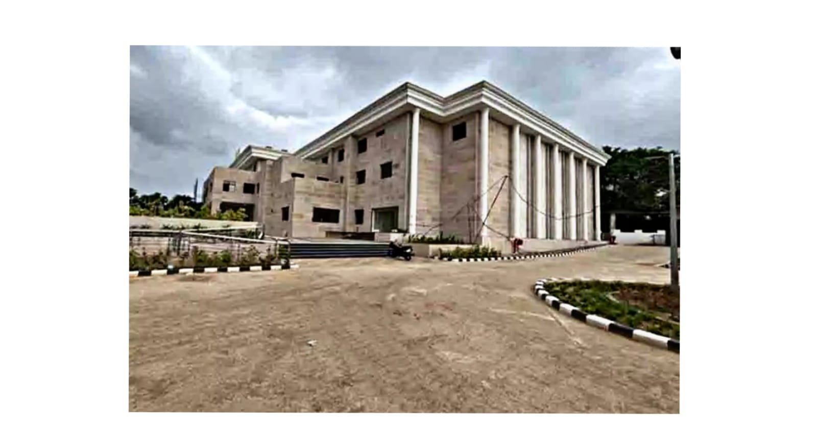 दुमका में बना झारखंड का पहला कन्वेंशन सेंटर, हेमंत सोरेन करेंगे उद्घाटन