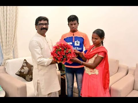 मुख्यमंत्री से मिले सुजीत मुंडा, CM ने किया ज़मीन और घर देने का वादा, Blind T-20 world cup में सुजीत