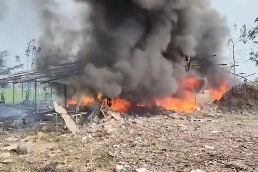 आंध्र प्रदेश में पटाखा फैक्ट्री में भीषण धमाका — कम से कम 20 लोगों की मौत, कई घायल