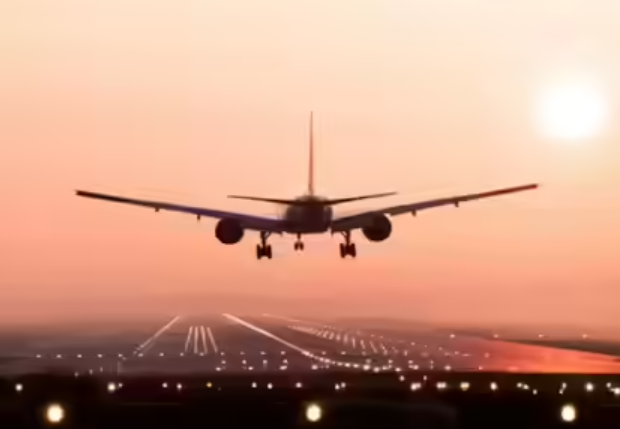 ATF की कीमतों में उछाल, हवाई यात्रा होगी महंगी; एविएशन सेक्टर पर बढ़ा दबाव