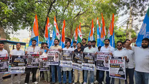 NEET Paper Leak Update: NSUI का उबाल – भाजपा प्रदेश कार्यालय घेरा, शिक्षा मंत्री से इस्तीफे की मांग NEET Paper Leak Update