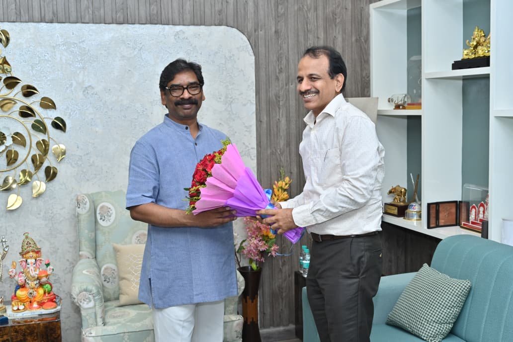 South Eastern Railway: CM हेमंत सोरेन से मिले GM अनिल कुमार जैन – 5 बड़े मुद्दों पर चर्चा South Eastern Railway
