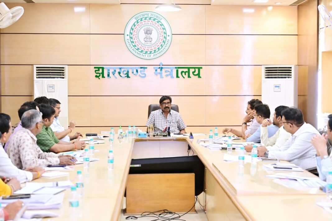 Department of School Education and Literacy: CM हेमंत सोरेन ने ली समीक्षात्मक बैठक – 5 बड़े निर्देश Department of School Education and Literacy
