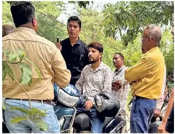 RIMS Land विवाद: हाईकोर्ट के आदेश पर बन रही दीवार रोकने का प्रयास – कर्मियों को दी धमकी (2026) RIMS Land