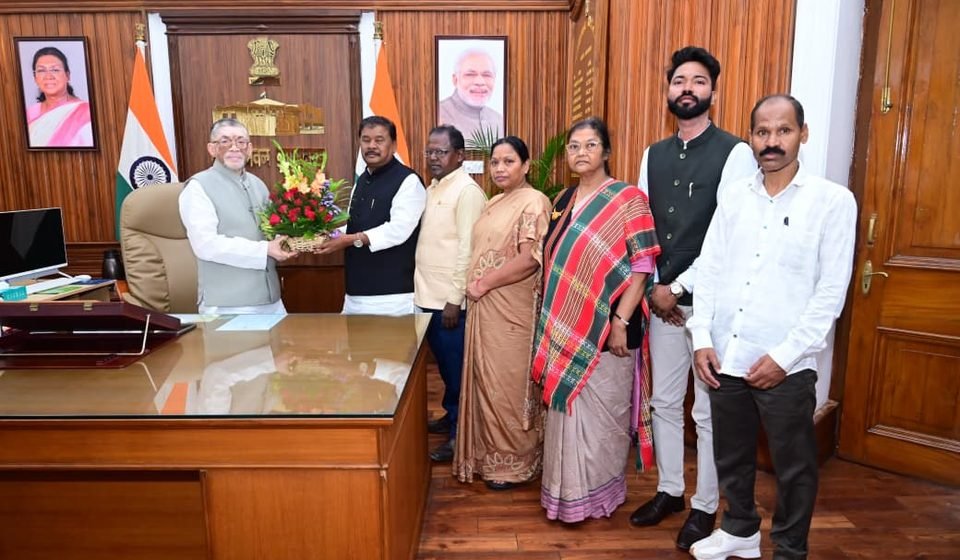 झारखंड में परिसीमन के असर पर आदिवासी प्रतिनिधिमंडल राज्यपाल से मिला, राष्ट्रपति को रिपोर्ट भेजने की मांग