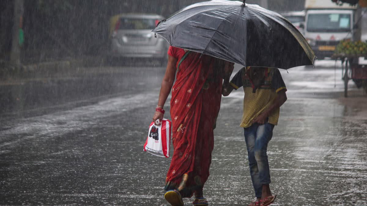 झारखंड में 16 सितंबर को गरज-चमक के साथ बारिश, 30-40 किमी की रफ्तार से चलेंगी हवाएं; येलो अलर्ट