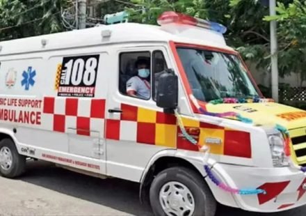 Jharkhand 108 ambulance workers suspend protest until Chhath Puja and warn of an indefinite strike from November 18, 2026.worker strike