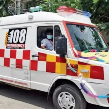 Jharkhand 108 ambulance workers suspend protest until Chhath Puja and warn of an indefinite strike from November 18, 2026.worker strike