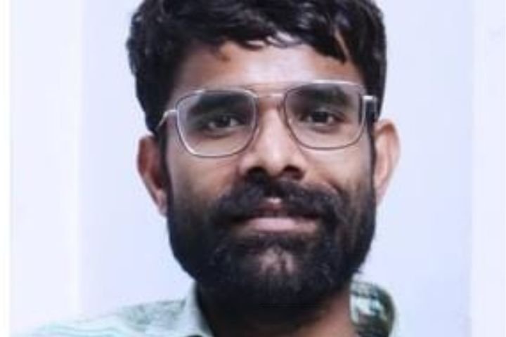 Devalipak Gupta death case: Police investigation near the Ranchi-Muri railway line where the missing Jan Suraaj Party digital media manager was found..Devalipak Gupta Death Case