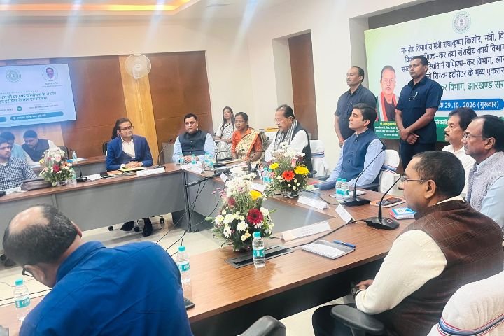 Jharkhand Finance Minister Radhakrishna Kishore during the IRIS system agreement signing ceremony.IRIS System in Jharkhand