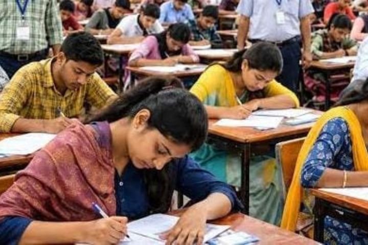 Jharkhand JETET 2026 examination preparations for 5.65 lakh candidates at 986 centres.Jharkhand TET 2026