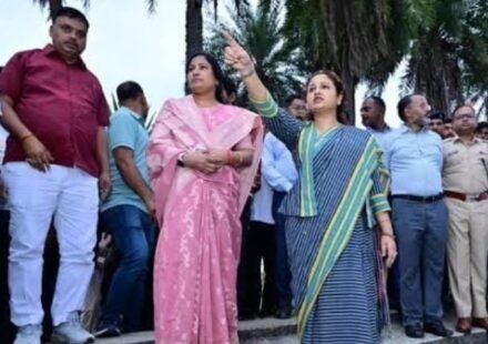 Kalpana Murmu Soren and Giridih DC Ramniwas Yadav inspecting Chhath ghats at Senadoni and Leda.Kalpana Soren Chhath Ghat Inspection
