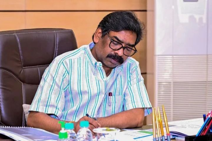 Nal Jal Mitra selection under Jal Jeevan Mission 2.0 to strengthen rural water supply in Jharkhand.Nal Jal Mitra Jharkhand