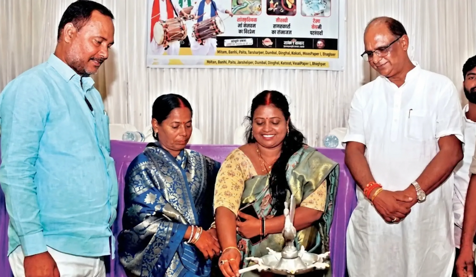 28 दिन बाद रोशन हुईं रांची की डेला टोली की गलियां, शिकायत पर नगर निगम ने लगाईं स्ट्रीट लाइटें